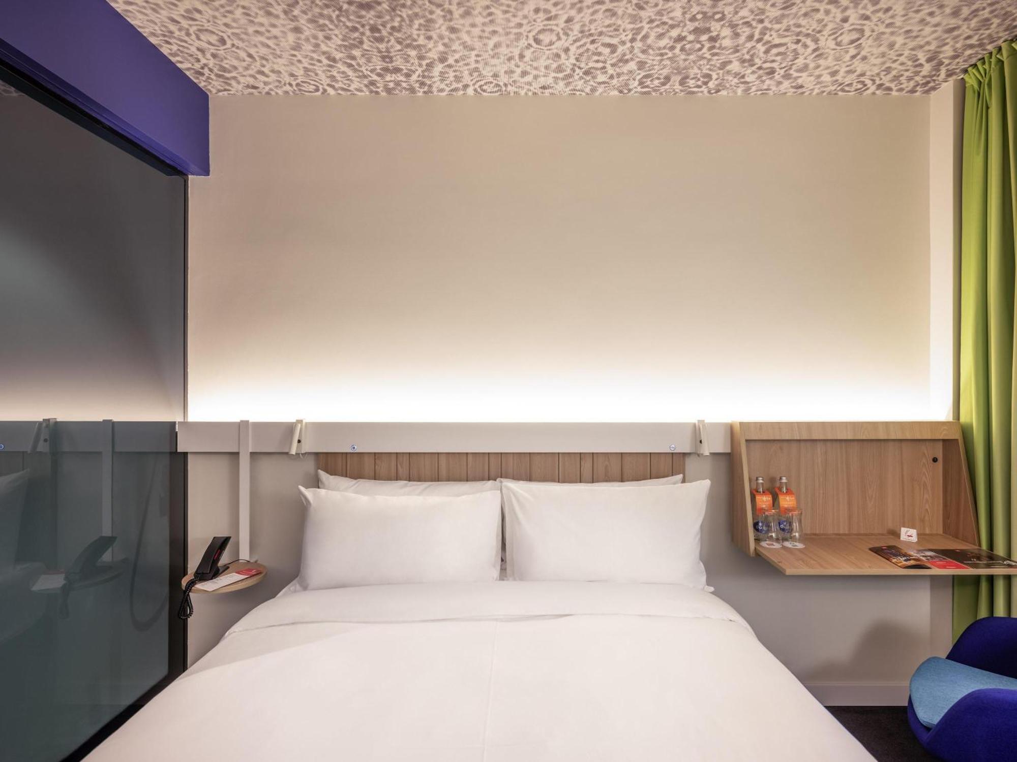 Budget Double Room with Atrium View